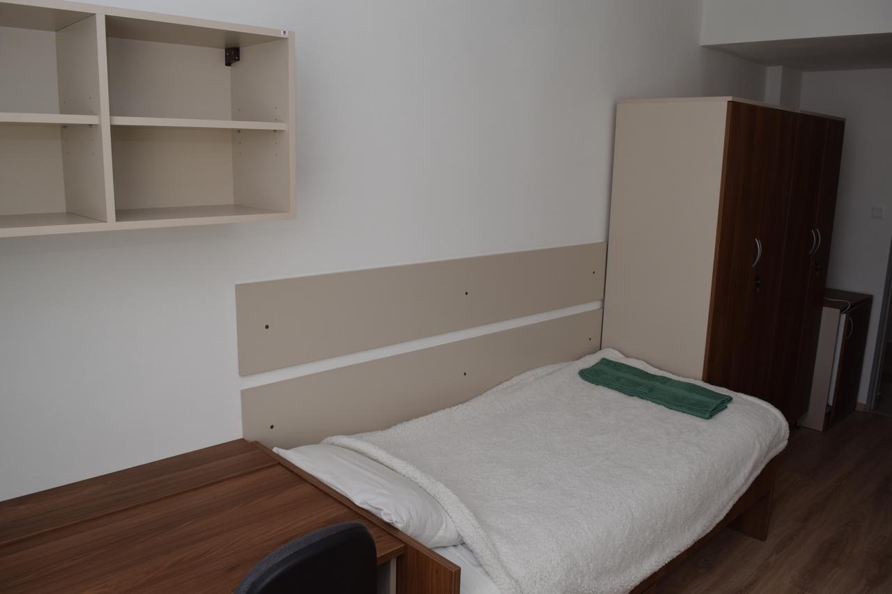 Marothi Kollegium Hostel Ντέμπρετσεν Εξωτερικό φωτογραφία