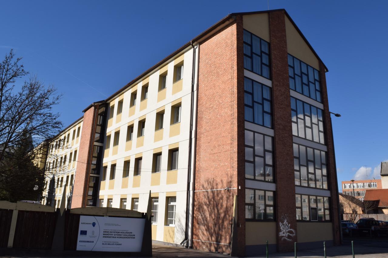 Marothi Kollegium Hostel Ντέμπρετσεν Εξωτερικό φωτογραφία